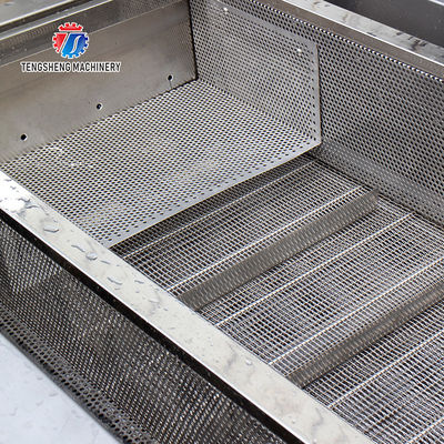 2.6KW Fruit and vegetable cleaning and processing equipment automatic washing machine conveyor belt bubble cleaning mach